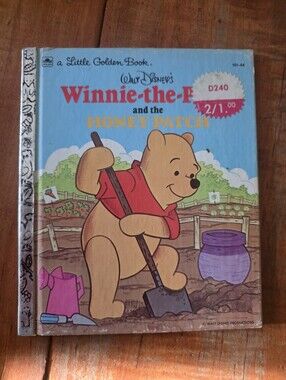 Winnie-The-Pooh And The Honey Patch - A Little Golden Book (Walt Disney)